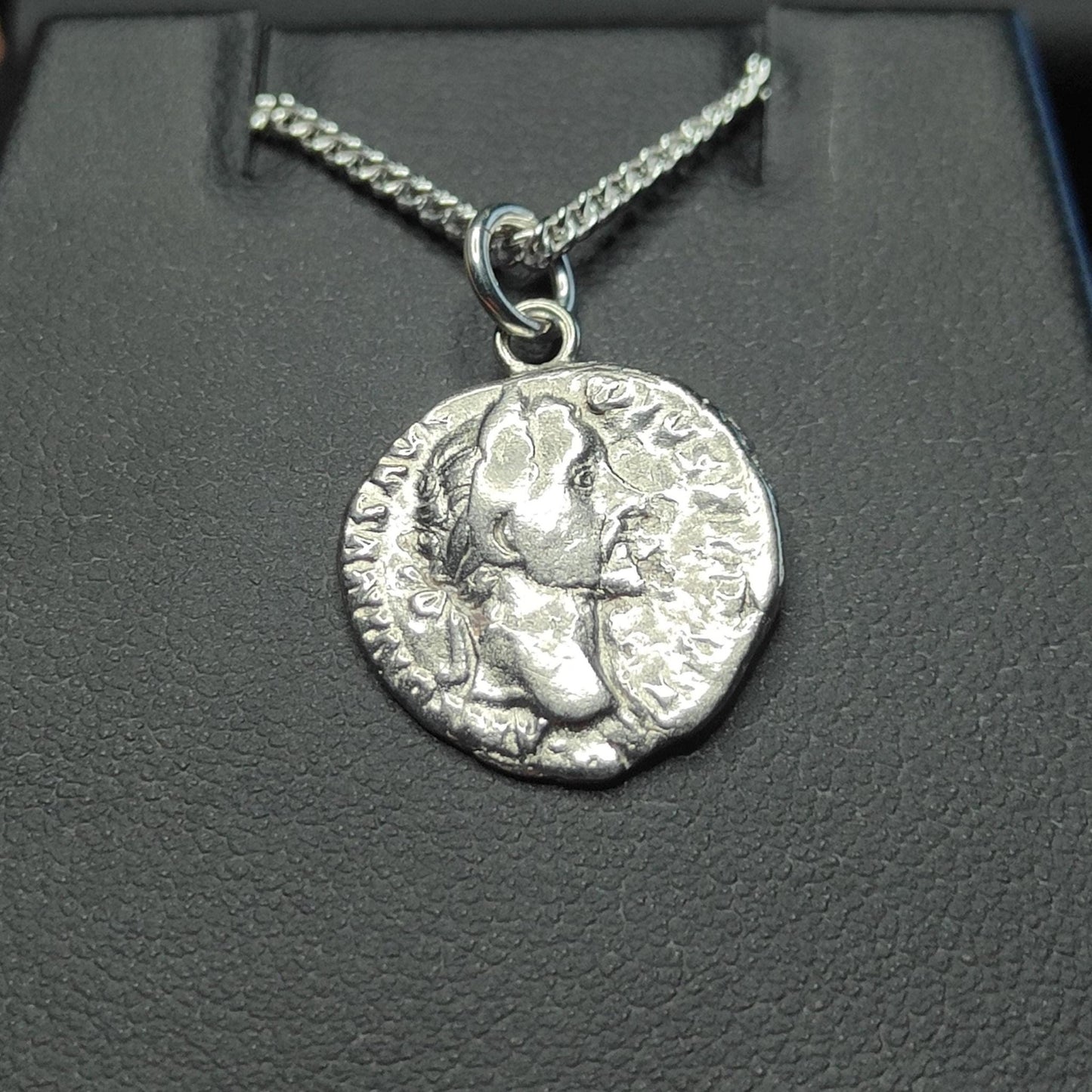 Antoninus pius Silver Denarius pendant and chain, ancient necklace - VPUKcoins