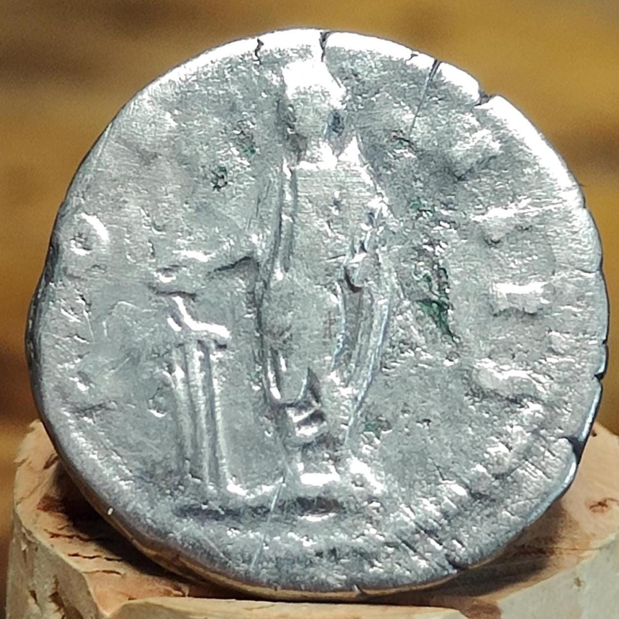 Antoninus Pius Silver Denarius with Liberalitas reverse, Ancient roman coin - VPUKcoins
