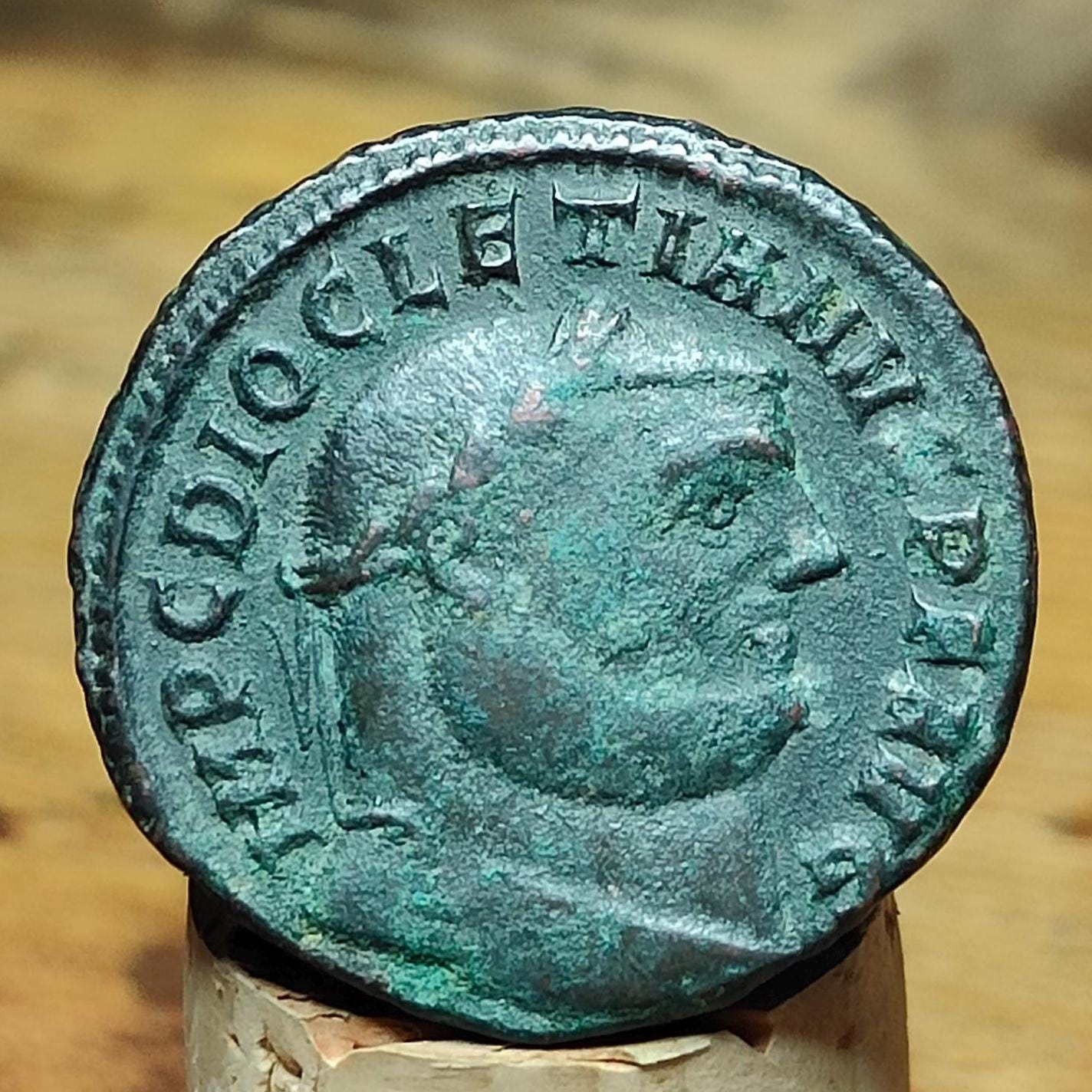 Diocletian Roman coin, high grade ancient Follis with god Genius reverse - VPUKcoins
