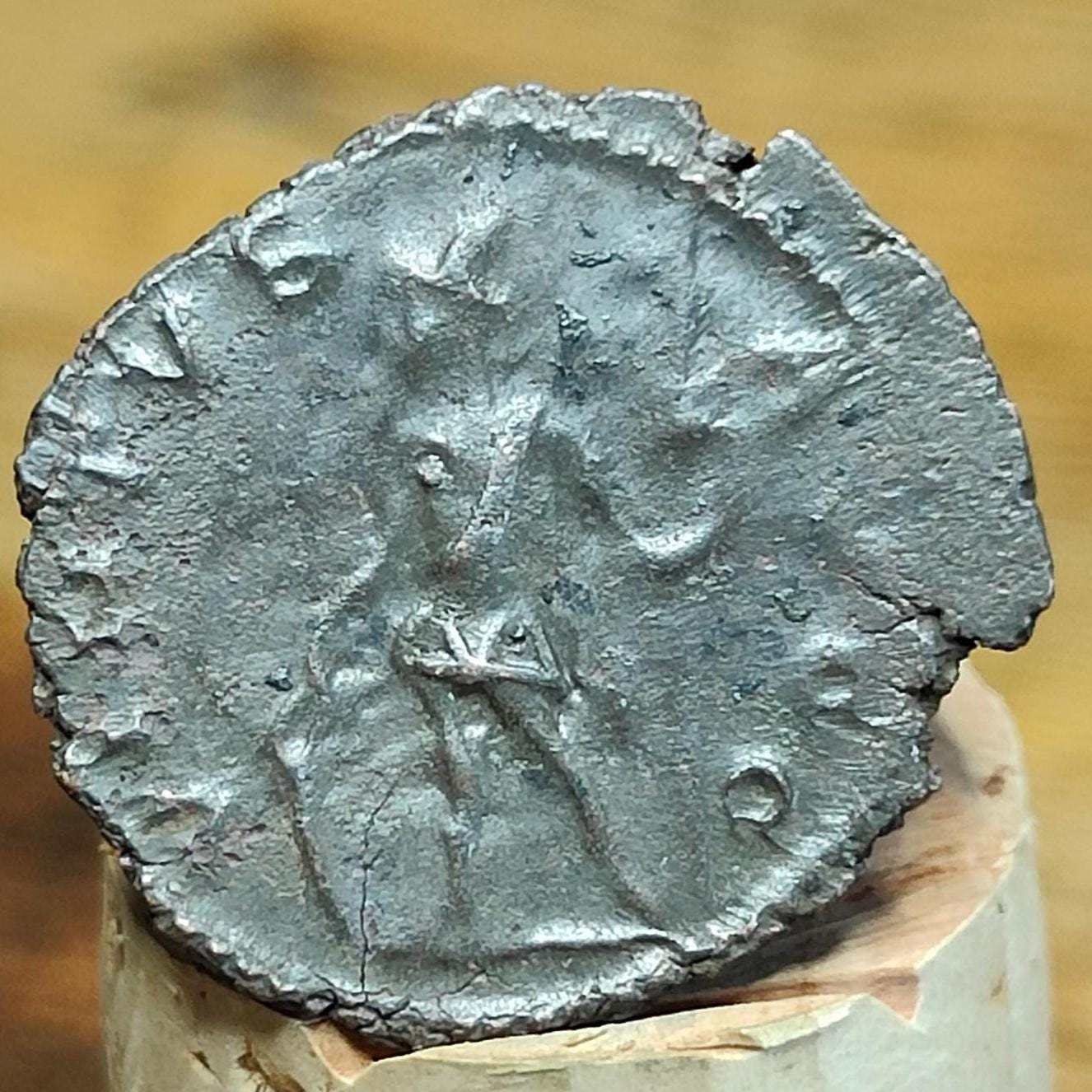 Tetricus Roman coins, Very Fine 3rd century ancient Antoninianus