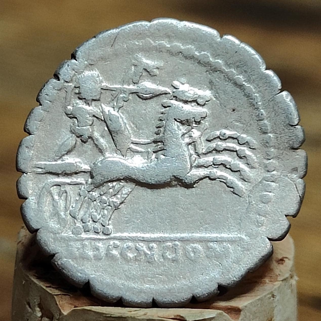 118BC Roman Republic Silver Denarius L. Pomponius Cn. f. with Roma obverse, Ancient roman coin