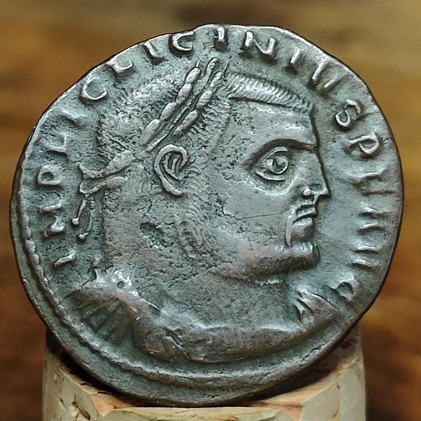 Licinius I Roman coin with Jupiter reverse, 308-324AD, ancient Follis.