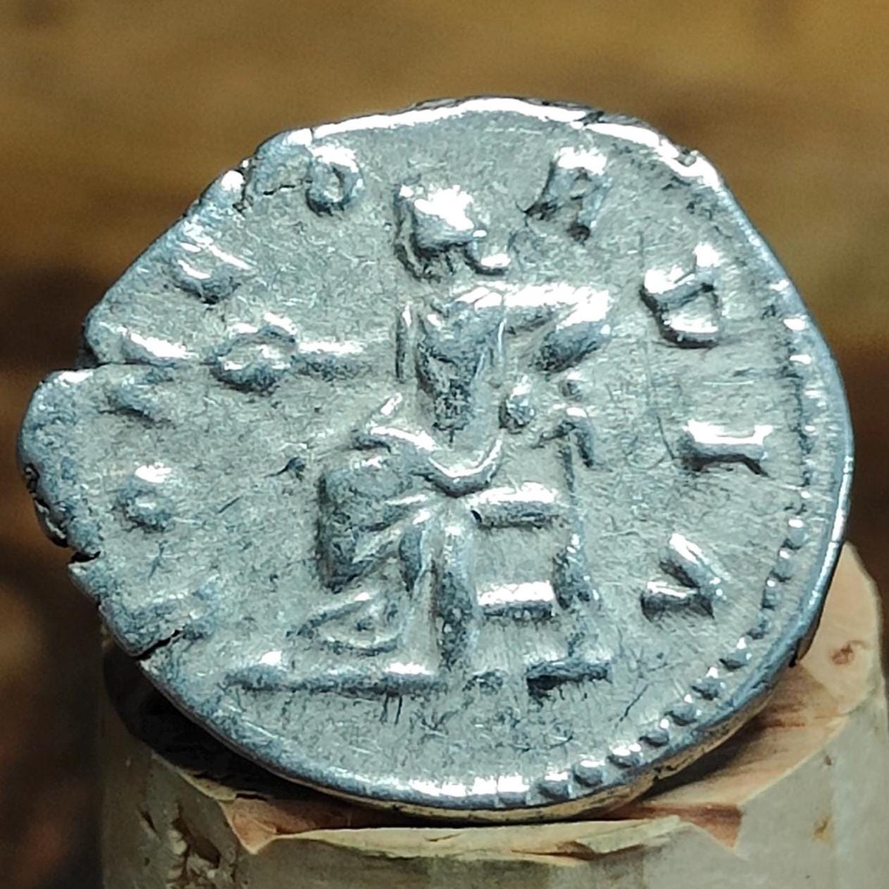 Lucilla Silver Denarius with Concordia reverse, 164-182AD. Ancient roman coin