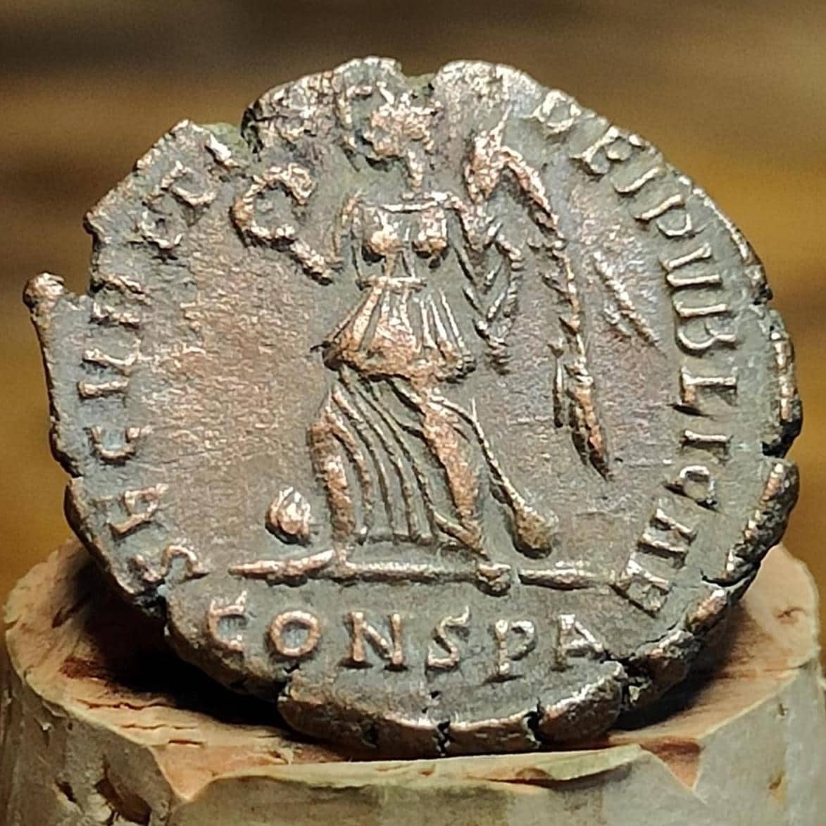 Valentinian I, Victory reverse coin, 364-375AD, ancient Roman Nummus AE3