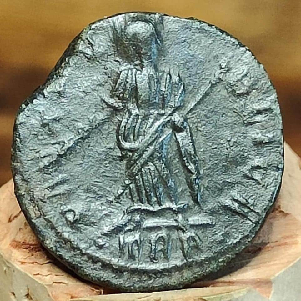 Helena, mother of Constantine the great Roman coin, Pax reverse, 325-330AD, ancient nummus AE4