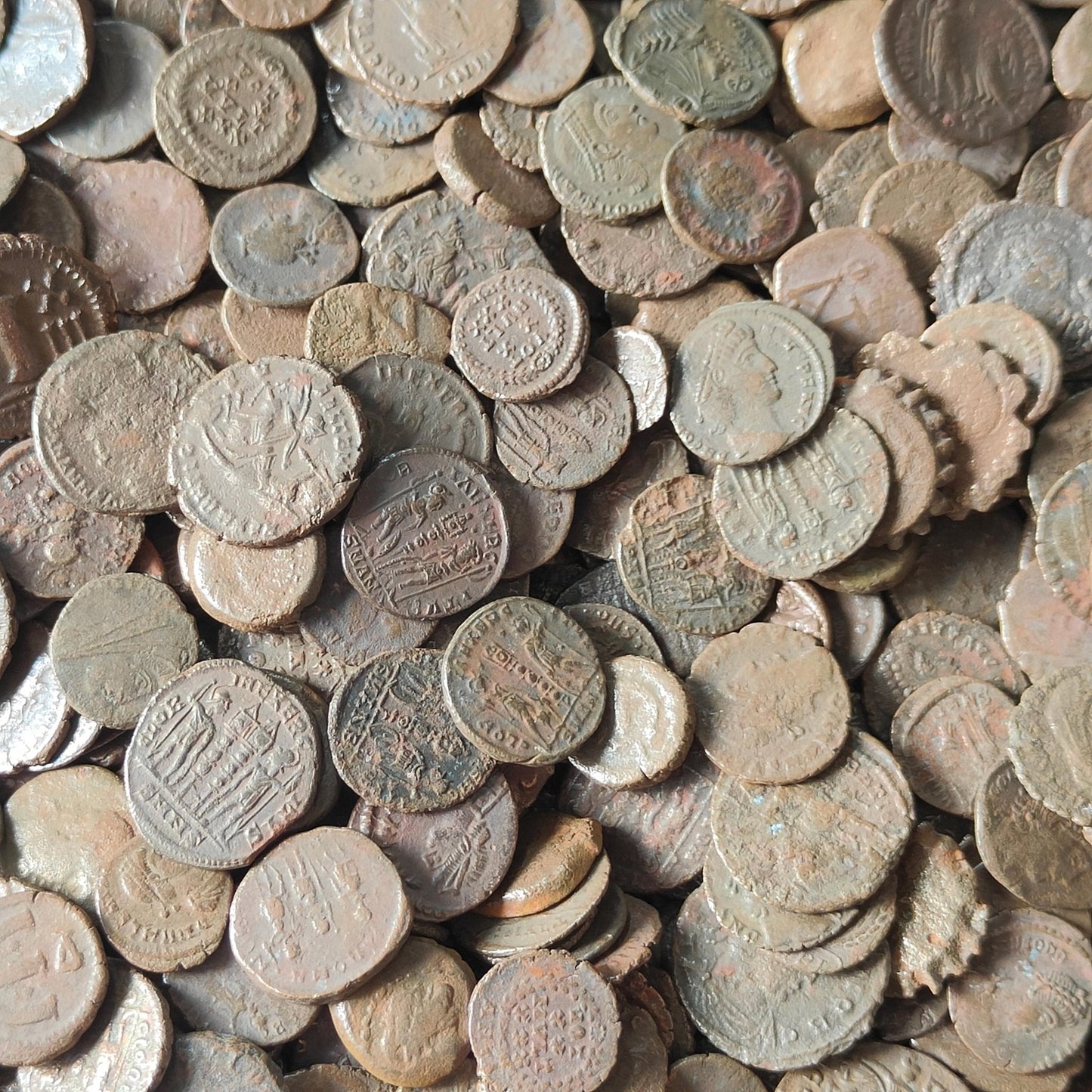 Lots of Roman coins available in Bulk, ancient Nummus from the Constantine era - VPUKcoins