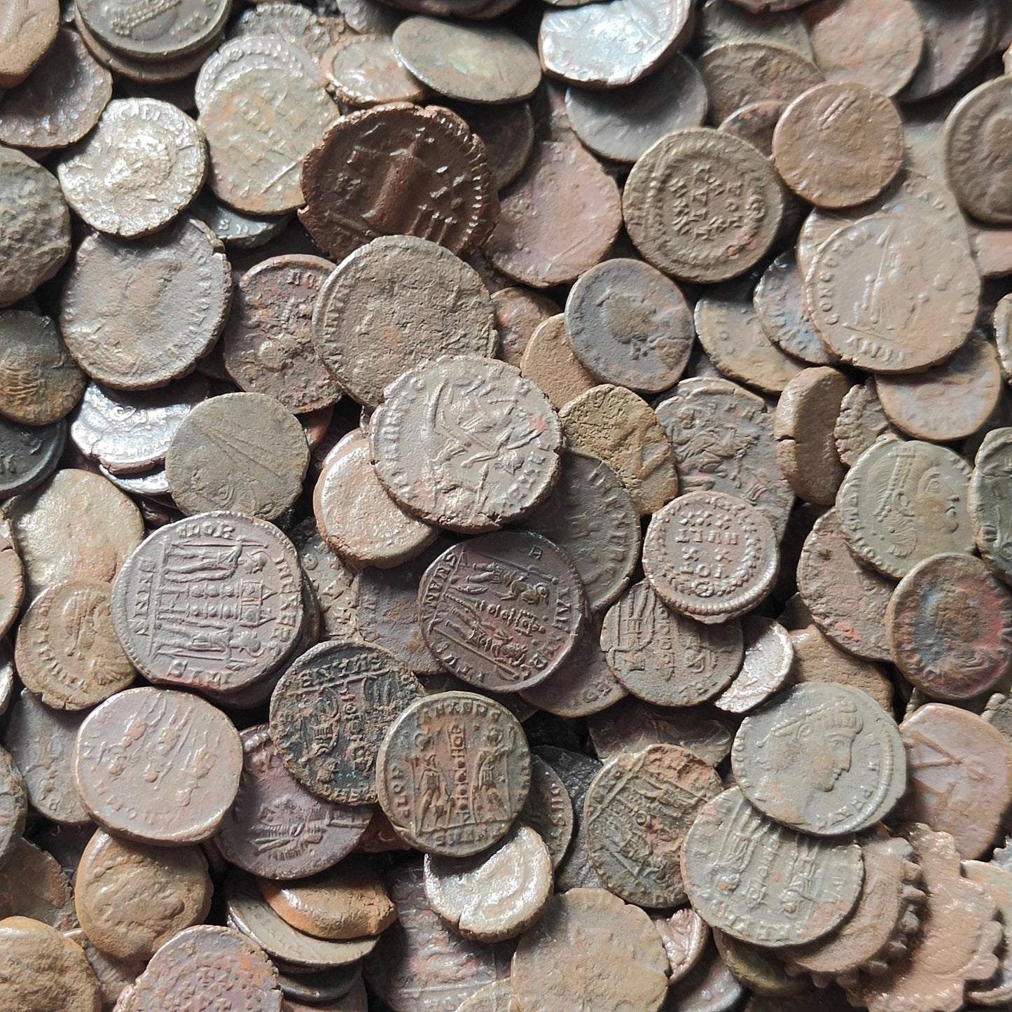 Lots of Roman coins available in Bulk, ancient Nummus from the Constantine era - VPUKcoins