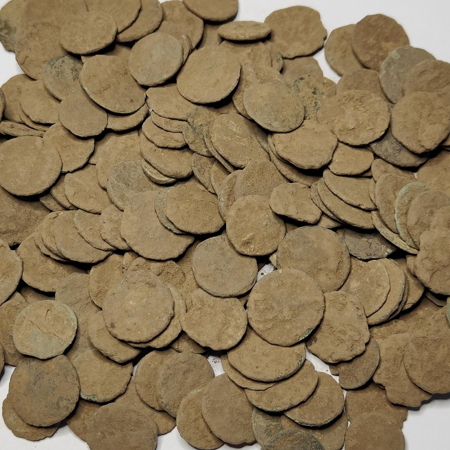 Quality uncleaned Roman coins, ancient Nummus for restoration - VPUKcoins