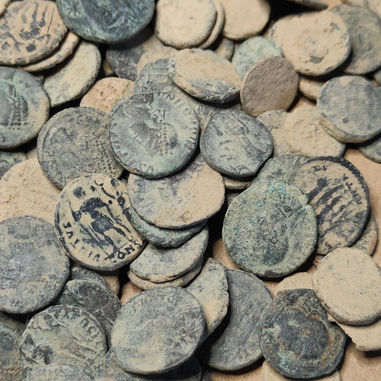 Top grade uncleaned Roman coins, ancient Nummus for restoration - VPUKcoins