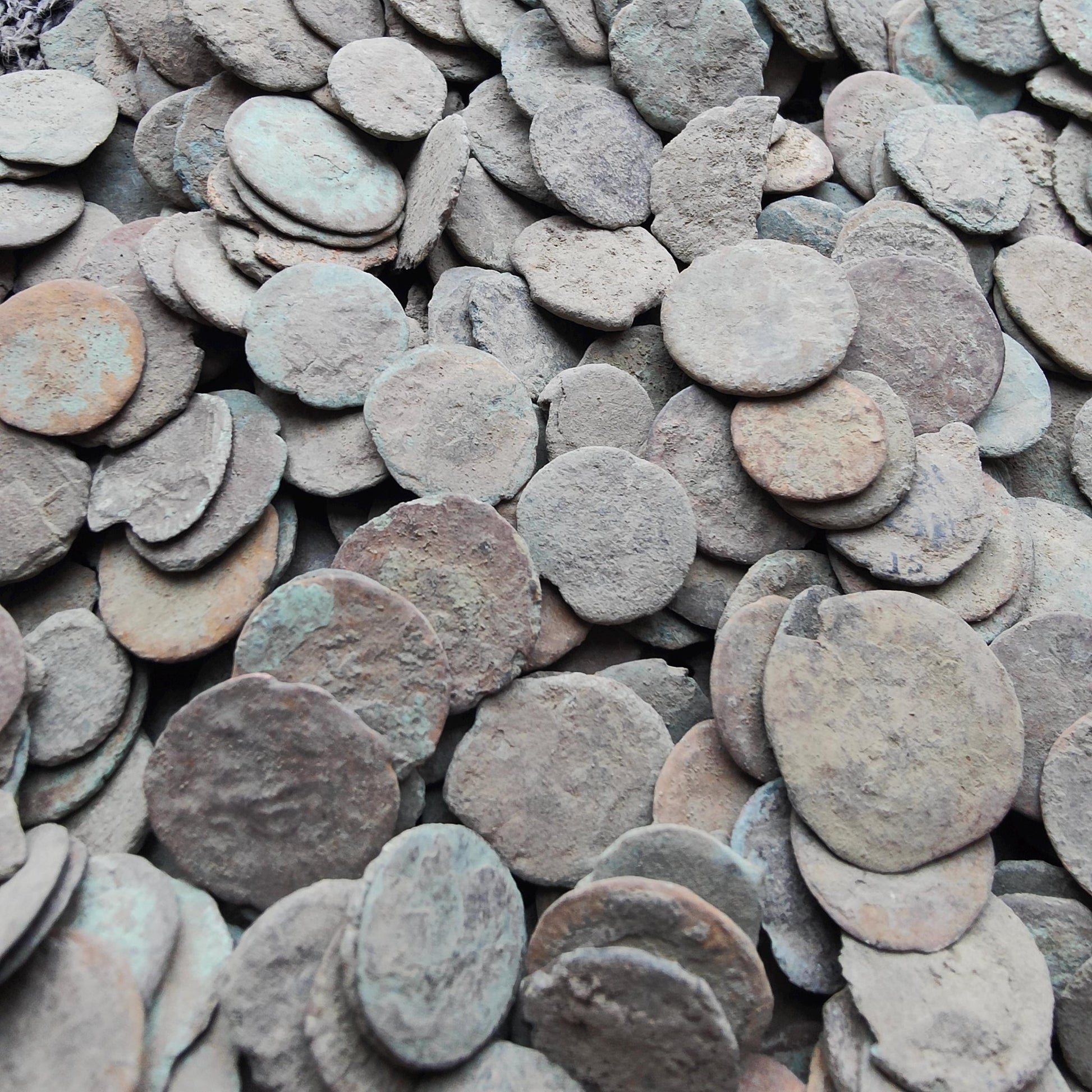 10 Low grade uncleaned Roman coins, ancient Nummus for restoration - VPUKcoins