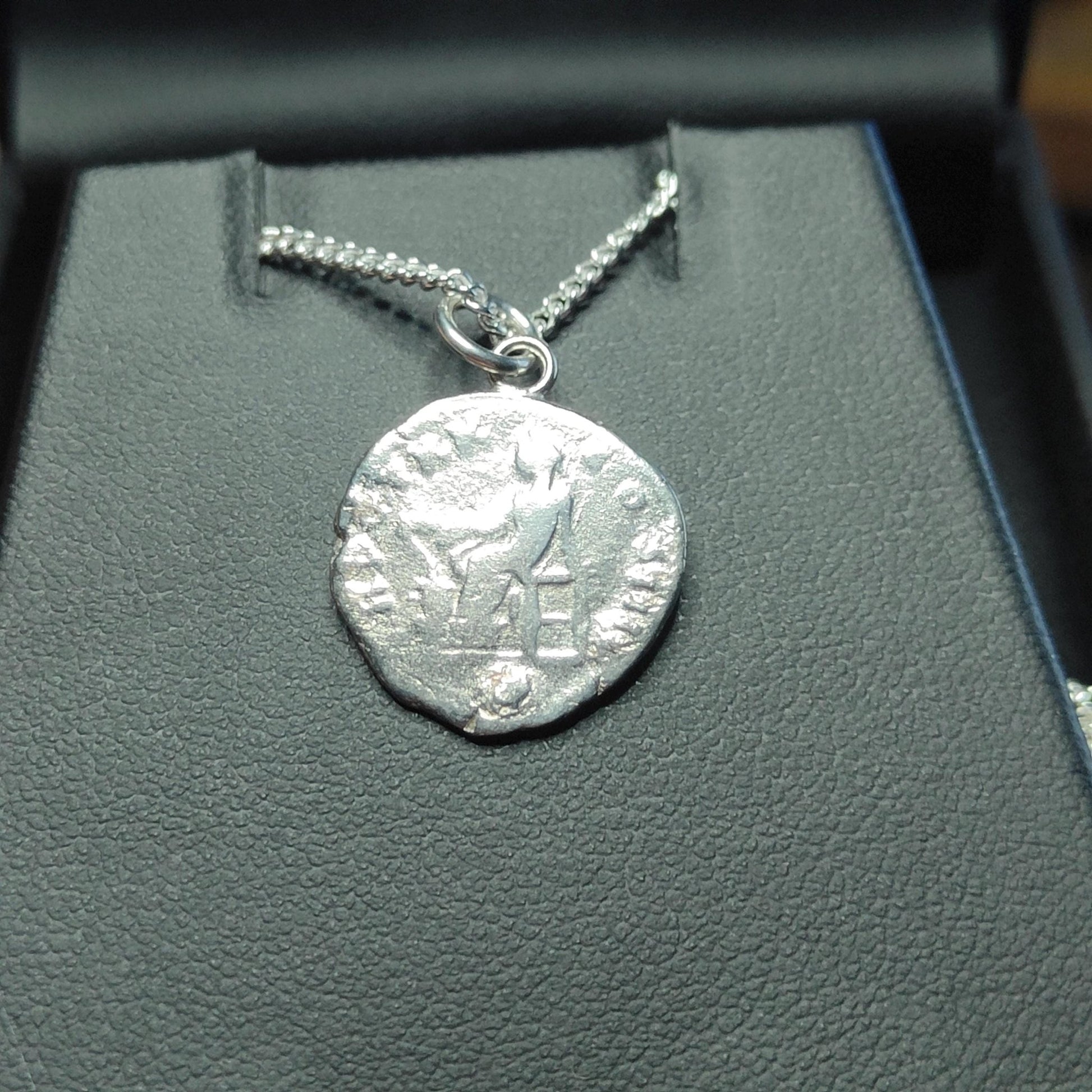 Antoninus pius Silver Denarius pendant and chain, ancient necklace - VPUKcoins
