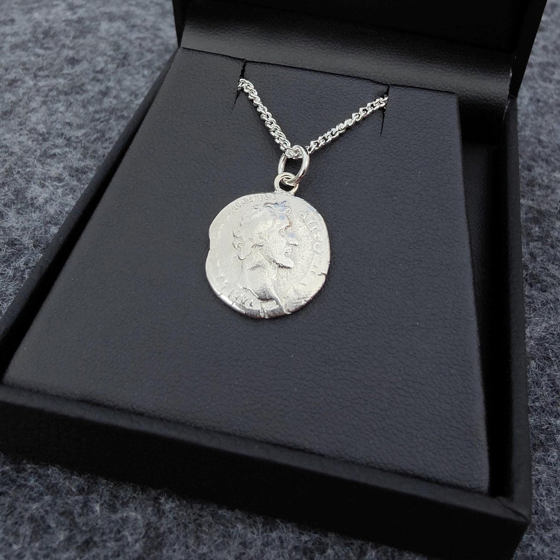 Antoninus pius Silver Denarius pendant and chain, ancient necklace - VPUKcoins