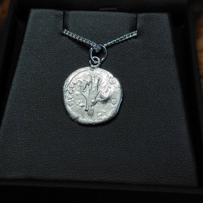 Antoninus pius Silver Denarius pendant and chain, ancient Roman coin necklace - VPUKcoins