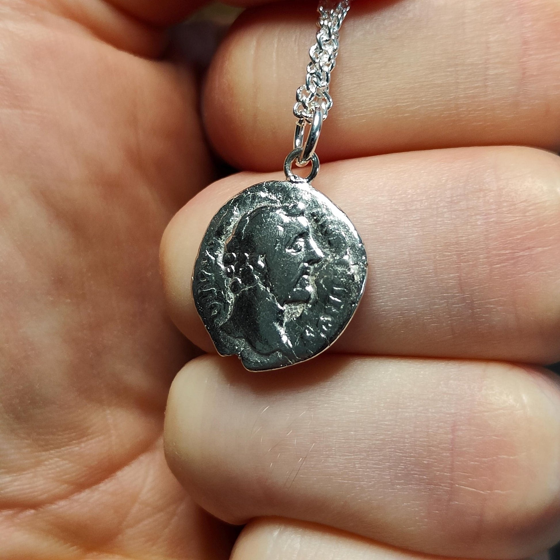 Antoninus pius Silver Denarius pendant and chain, ancient Roman coin necklace - VPUKcoins