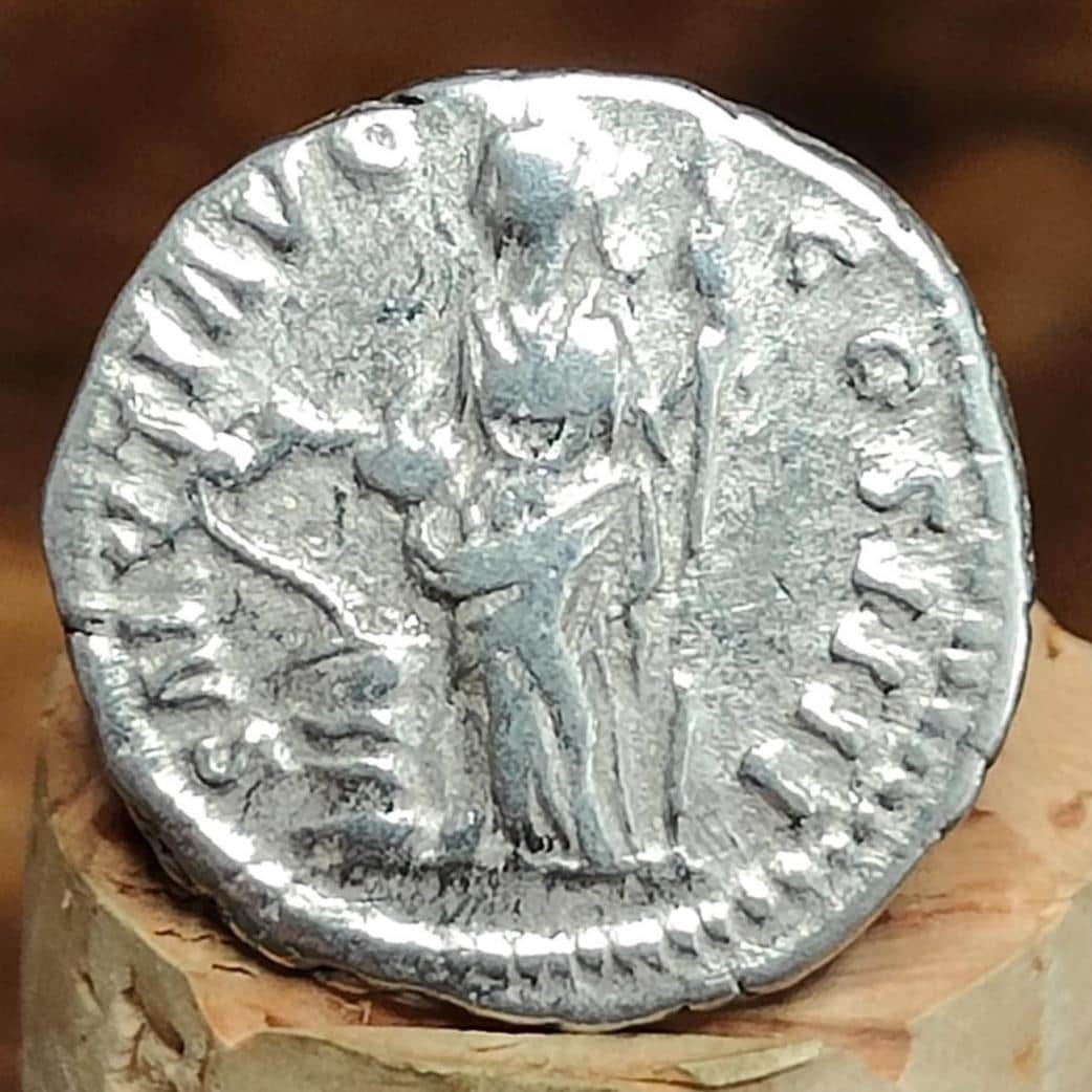 Antoninus Pius Silver Denarius with Salus reverse, 138-161AD, Ancient roman coin - VPUKcoins