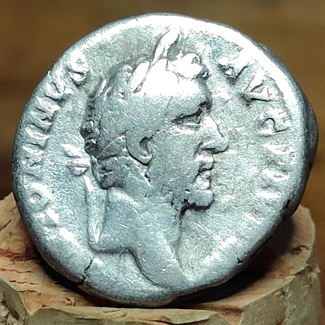 Antoninus Pius with Liberalitas reverse Silver Denarius, Ancient roman coin - VPUKcoins