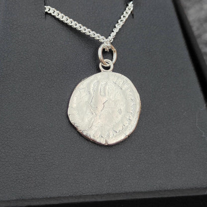 Commodus Silver Denarius pendant and chain, ancient necklace - VPUKcoins