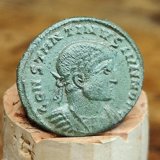 Constantine II coin, high grade ancient roman Nummus with Soldiers reverse - VPUKcoins