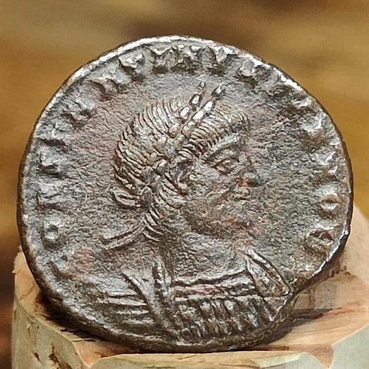 Constantine II coin with Soldiers reverse, high grade ancient roman Nummus - VPUKcoins