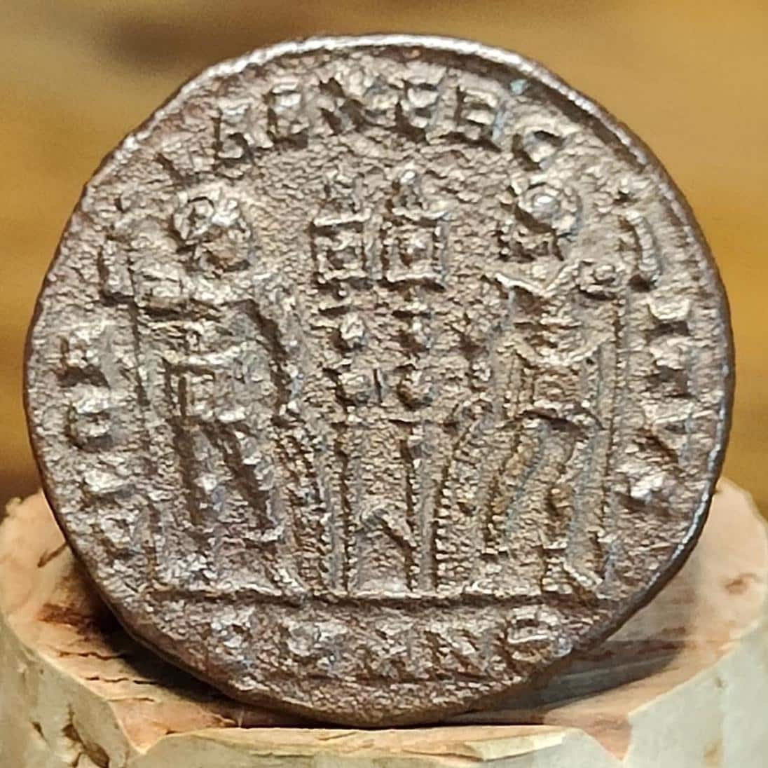 Constantine II coin with Soldiers reverse, high grade ancient roman Nummus - VPUKcoins