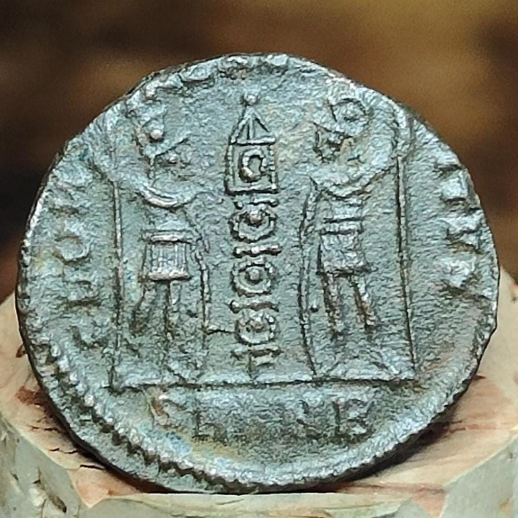 Constantine the Great Roman Coin with Soldiers Reverse, 306-337AD, AE4 nummus - VPUKcoins