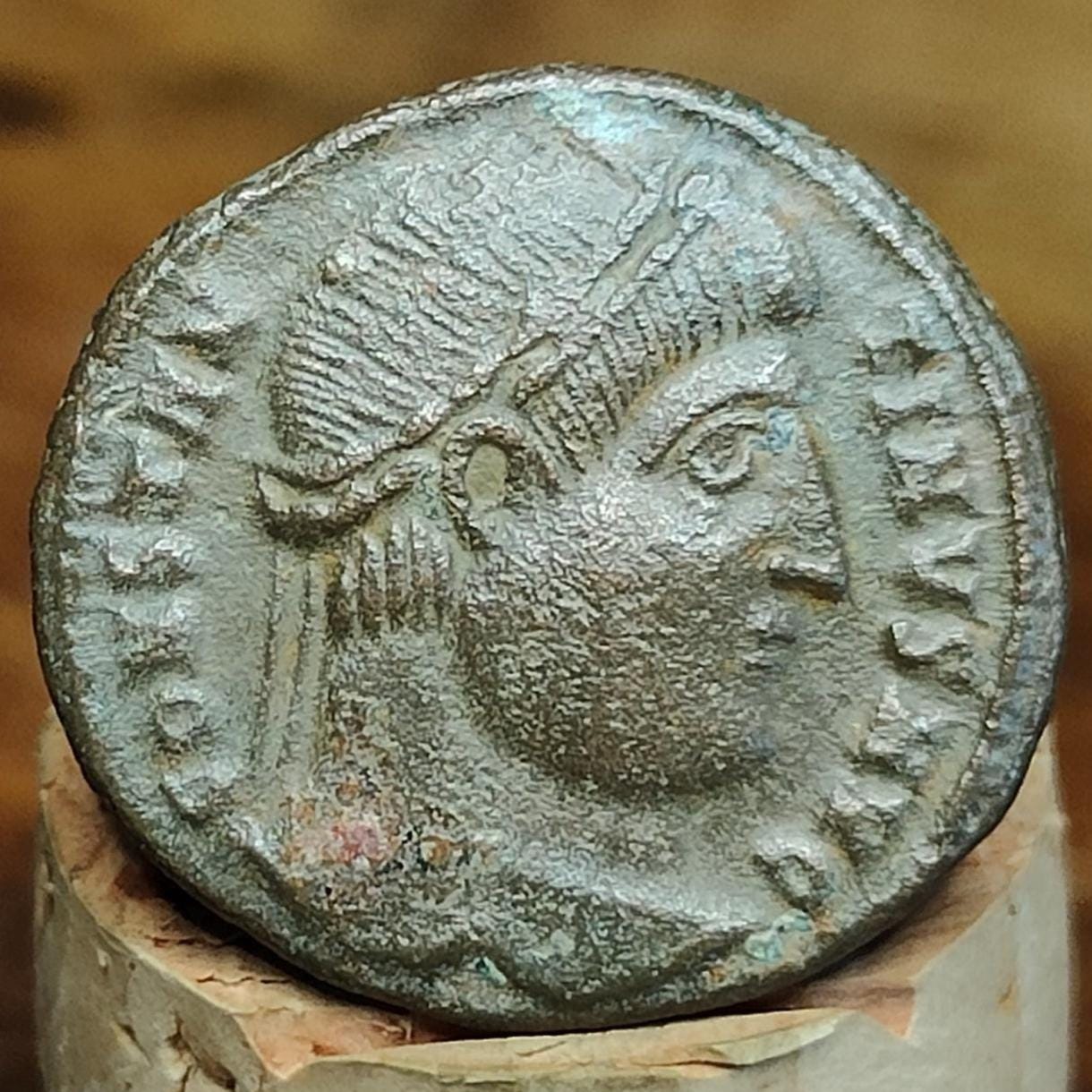 Constantine the great Roman coin with votive wreath reverse, 306 - 337AD, AE3 - VPUKcoins