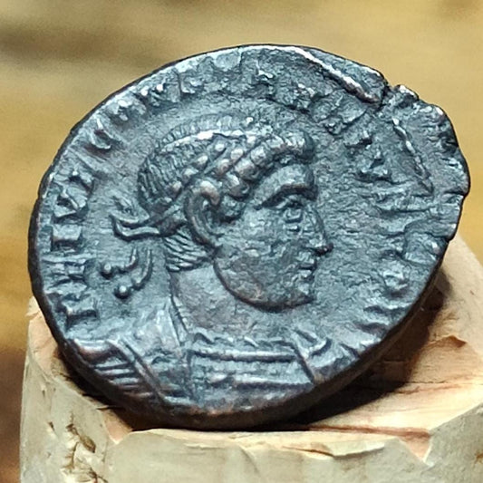 Constantius II Roman coin, high grade ancient Nummus with Soldiers reverse - VPUKcoins