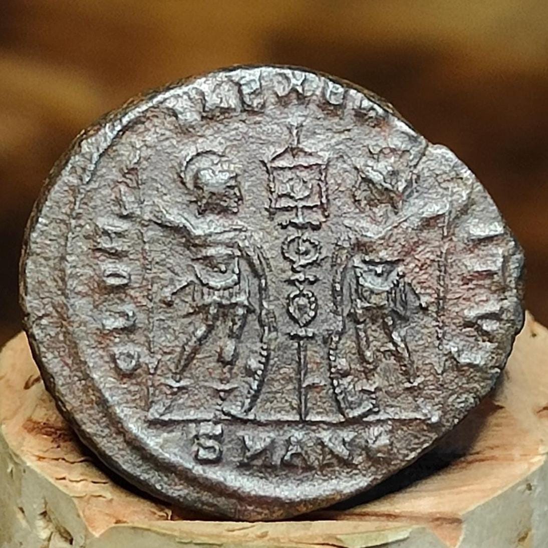 Constantius II Roman coin with Soldiers reverse, AE3, high grade ancient Nummus - VPUKcoins
