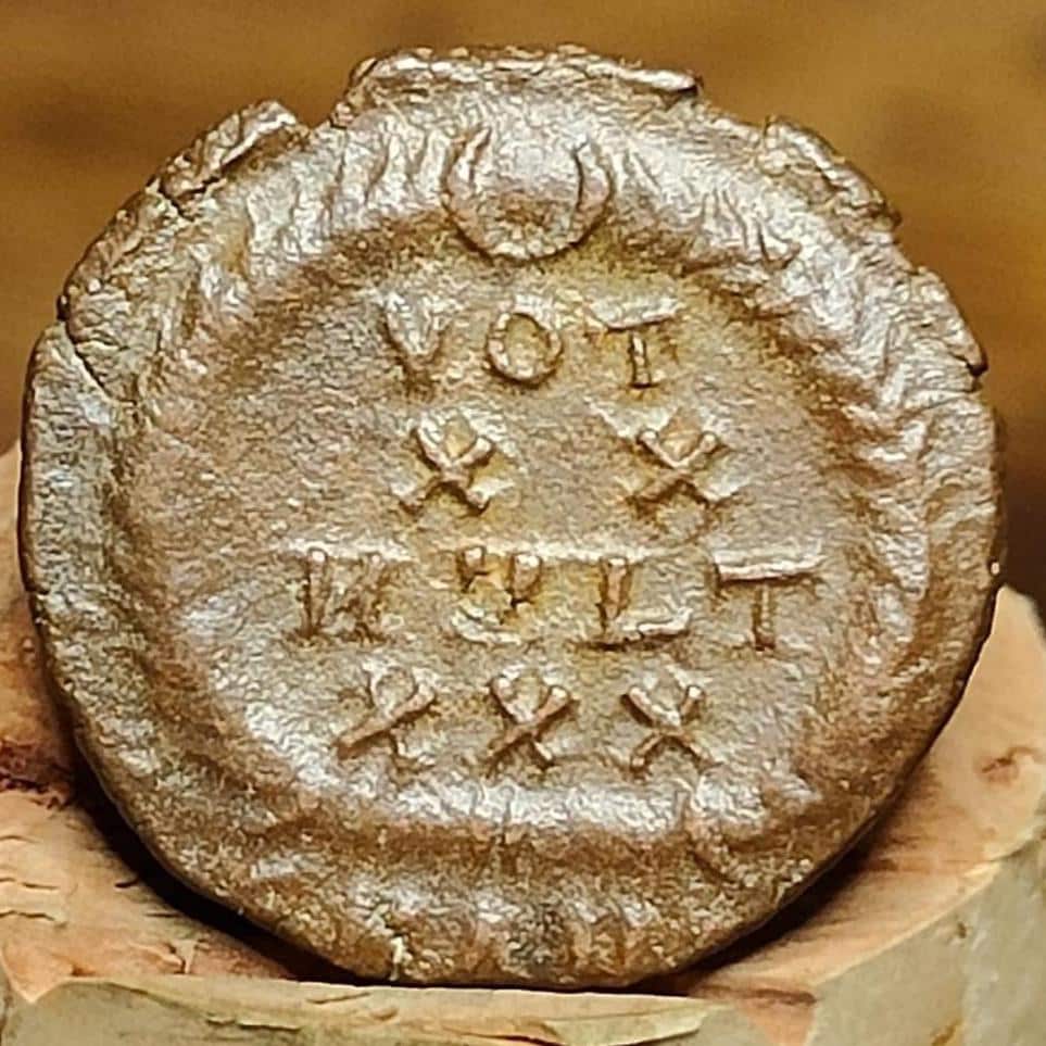 Constantius II Roman coin with votive wreath reverse, high grade ancient Nummus - VPUKcoins