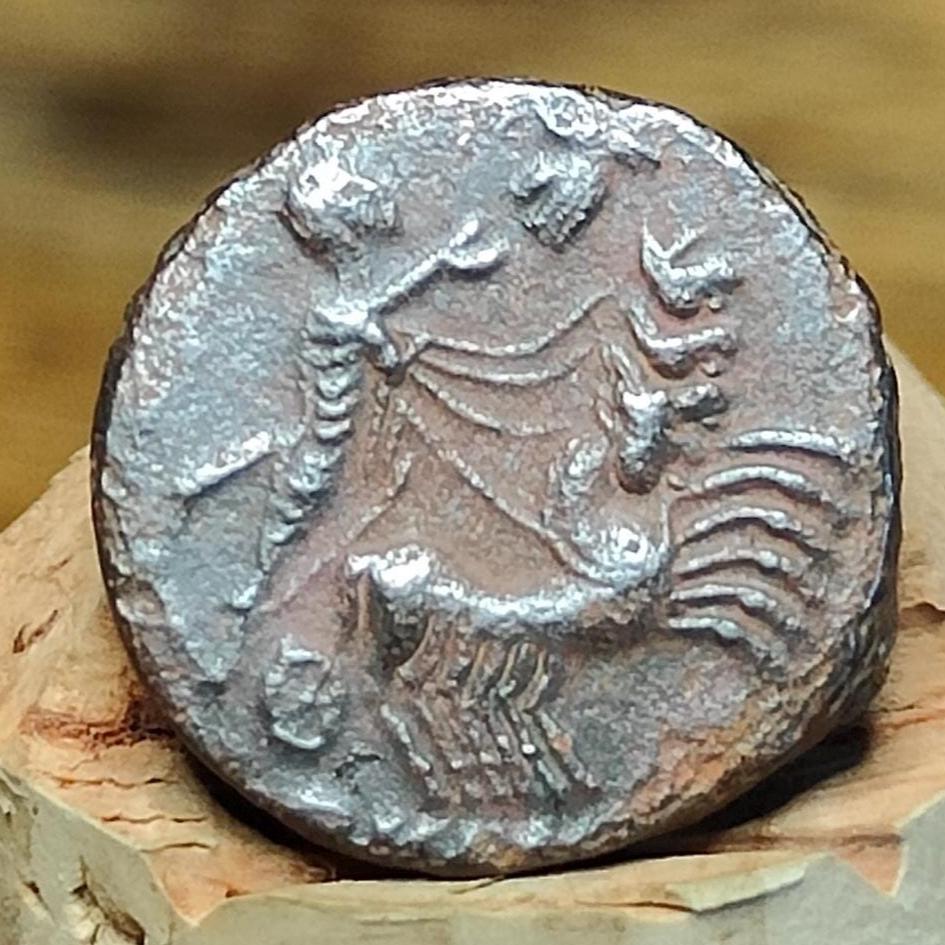 Divus Constantine coin with Chariot reverse, high grade ancient roman Nummus - VPUKcoins