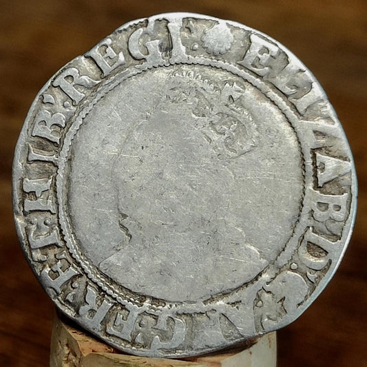 Elizabeth I Shilling from the Battle of Aylesbury Hoard, Tudor hammered silver coin, 1582 - 1583 - VPUKcoins