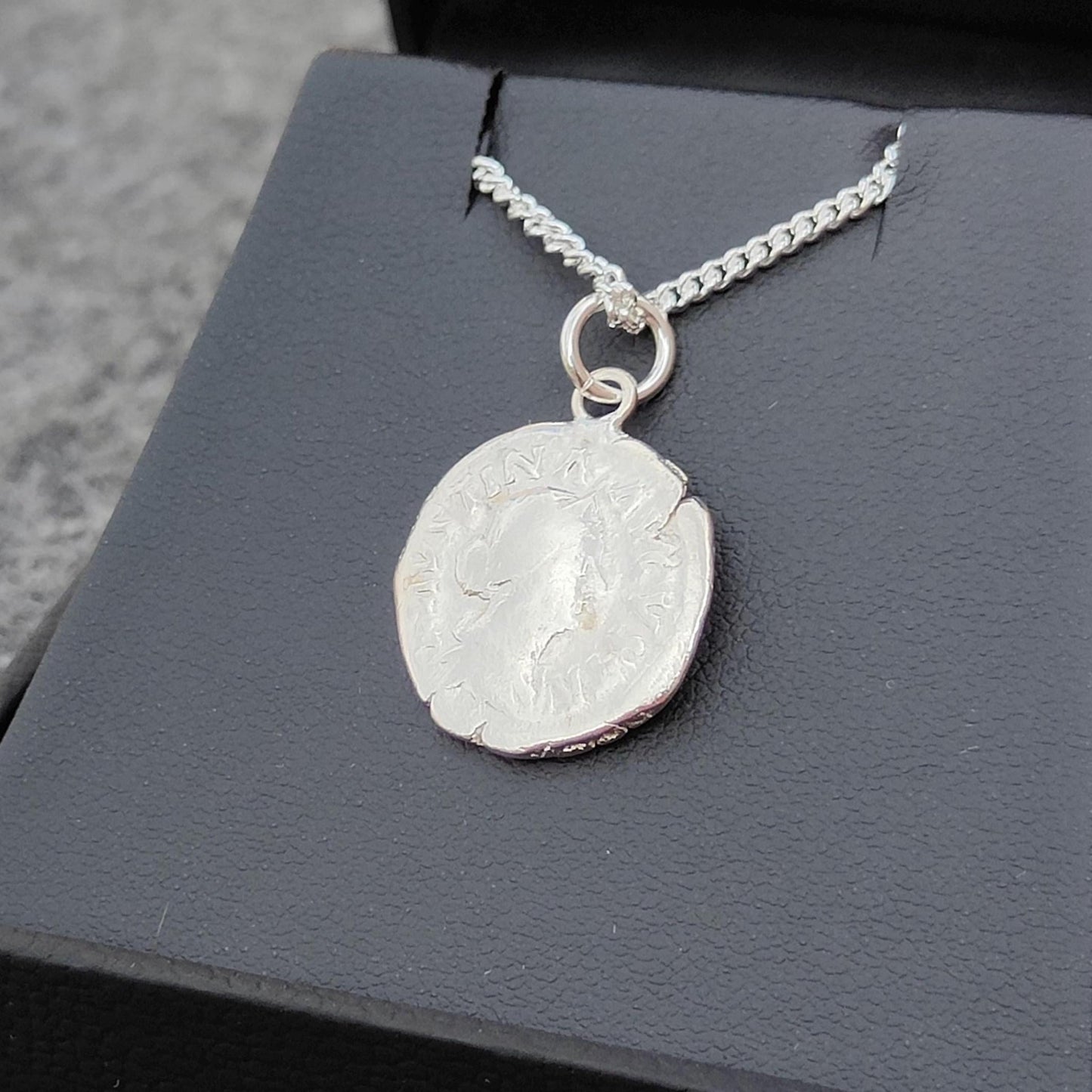 Faustina II Silver Denarius pendant and chain, ancient necklace - VPUKcoins