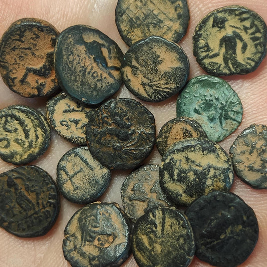Ancient Roman/Greek minim coins, Genuine tiny coins over 1600 years old