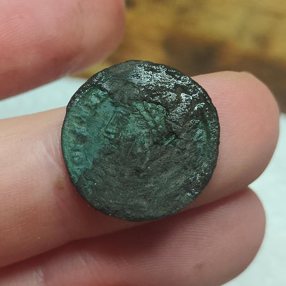 Quality uncleaned Roman coins, ancient Nummus for restoration
