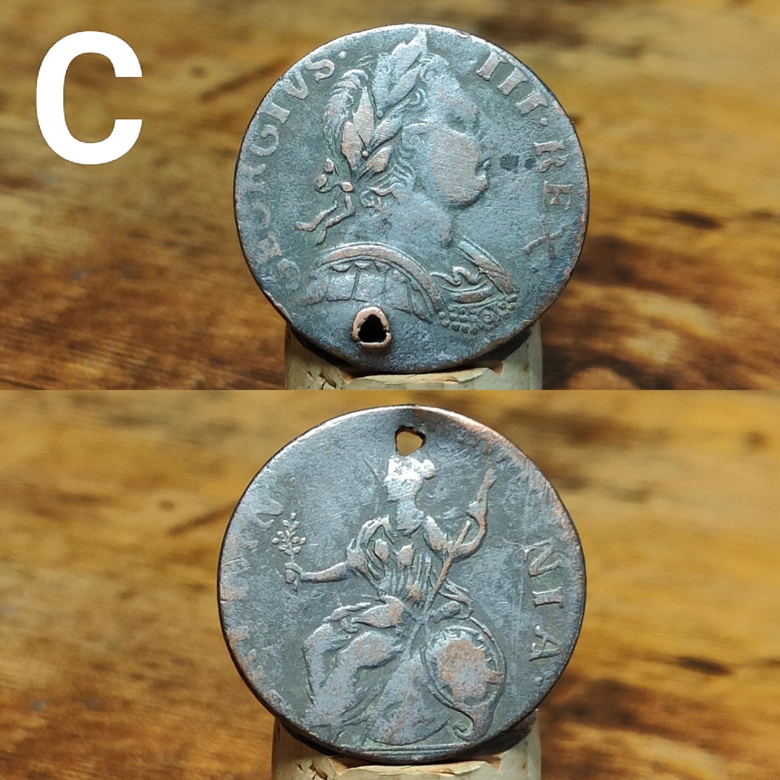 Georgian copper halfpennies / US colonial coin