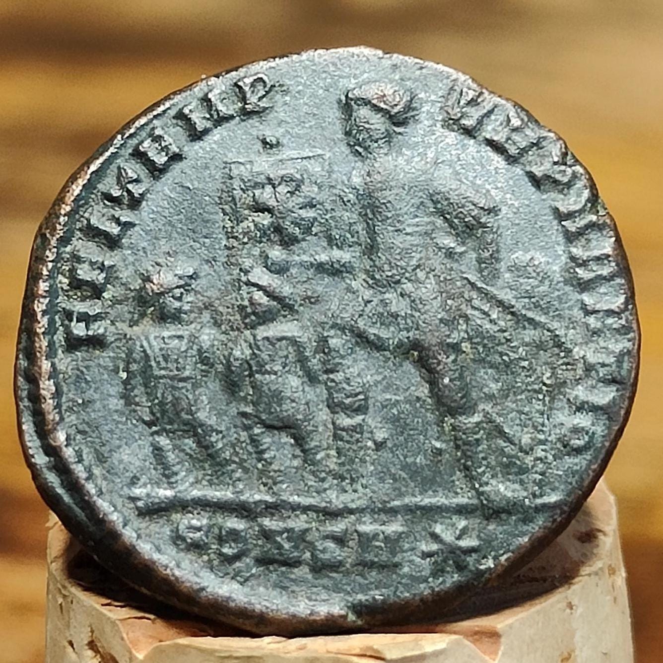 Constantius II Centenionalis with captives reverse, high grade ancient Roman coin