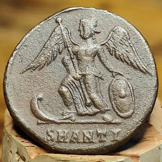 Roman commemorative coin with constantinopolis reverse, ancient Nummus