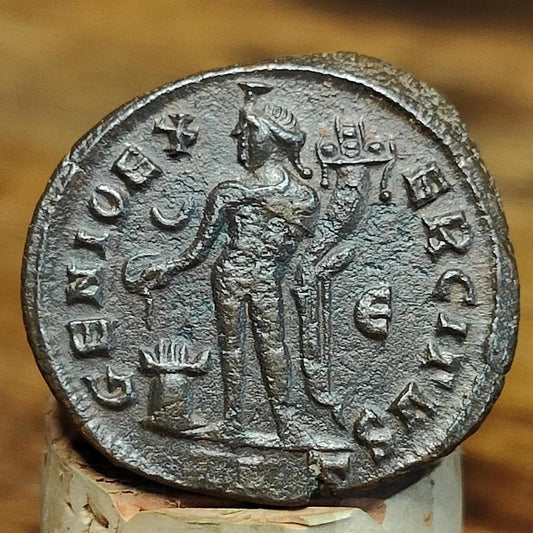 Licinius I Roman coin with Genius reverse, high grade ancient Follis