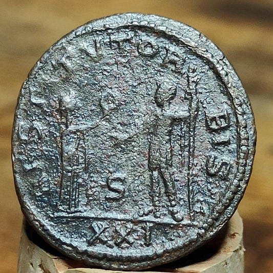 Carinus Roman Antoninianus, ancient double denarius coin, Wreath reverse