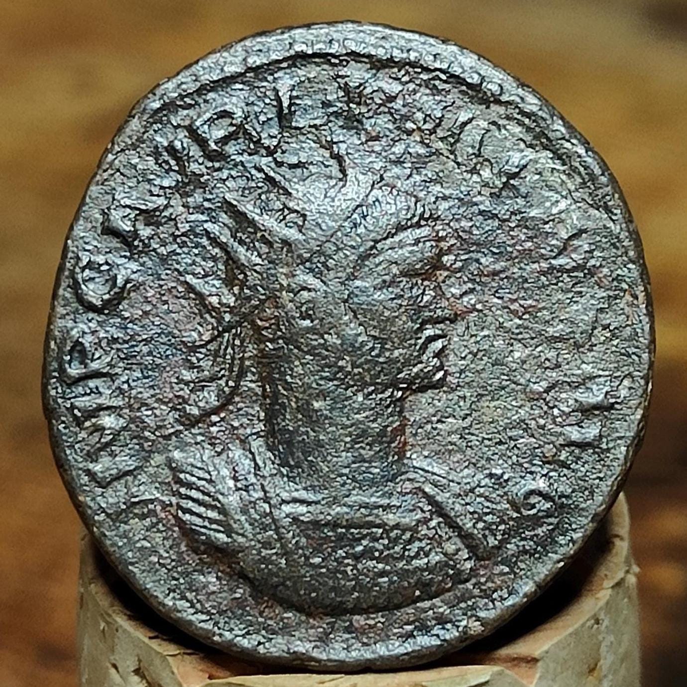 Carinus Roman Antoninianus, ancient double denarius coin, Wreath reverse