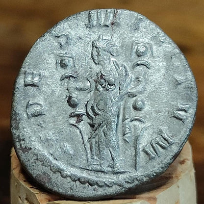 Valerian I Silver Antoninianus, Fides reverse, Authentic ancient roman double denarius.