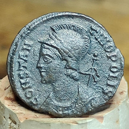 Roman commemorative coin with constantinopolis reverse, ancient Nummus