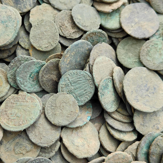 Quality uncleaned Roman coins, ancient Nummus for restoration