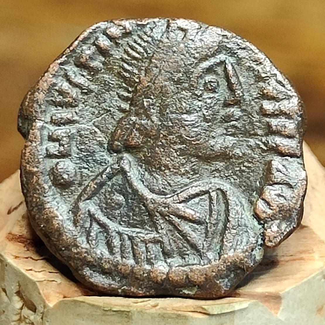 Justinian I Byzantine coin, Authentic Roman Pentanummium 527-565AD, Early Christian