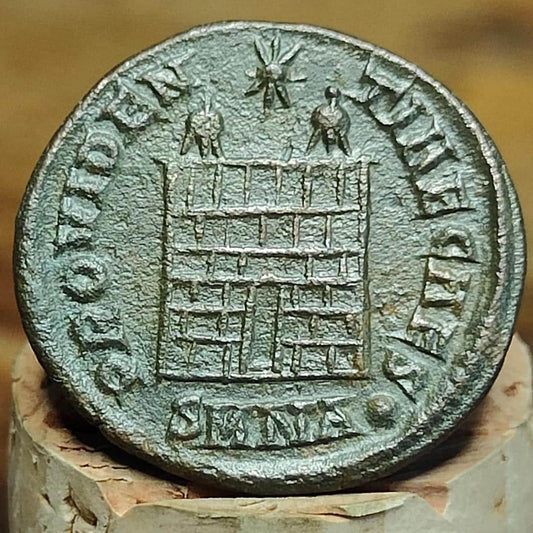 Constantine II Roman coin with camp gate reverse, 337-340AD, ancient Nummus