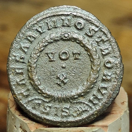 Constantine II Roman coin with votive wreath reverse, 337-340AD, AE3