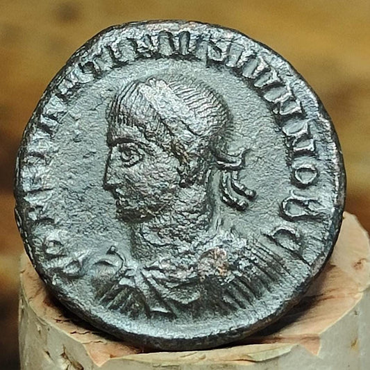 Constantine II Roman coin with votive wreath reverse, 337-340AD, AE3