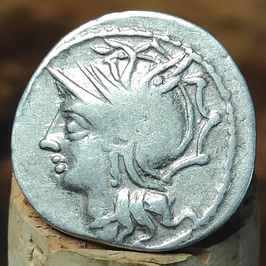 104 BC Roman Republic Silver Denarius, Lucius Appuleius Saturninus , with Roma obverse, Ancient roman coin
