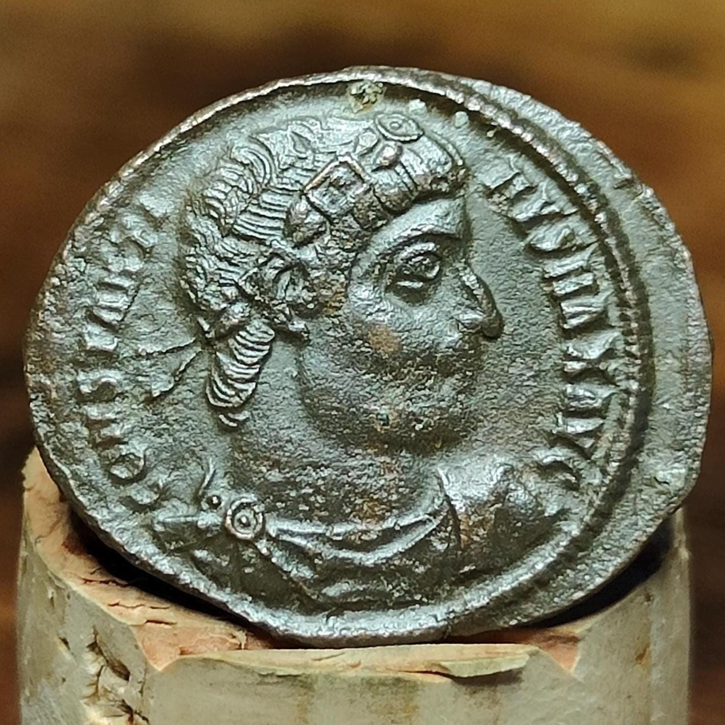 Constantine the great Roman coin with soldiers reverse, 4th century ancient nummus AE3