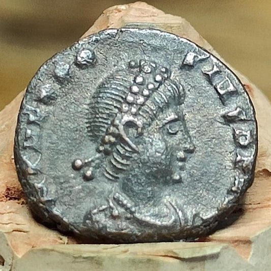 Theodosius II Roman coin with victory and captive reverse, 408-450AD, AE4
